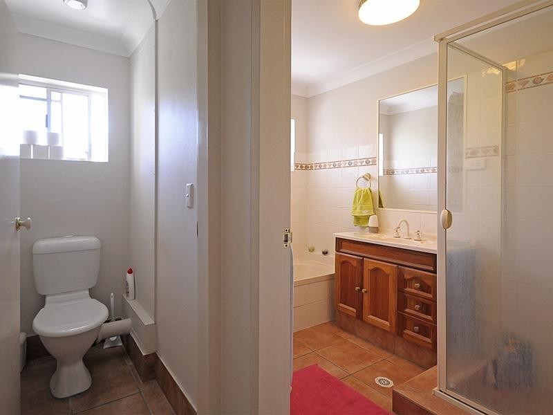 12/4 Fern Street, Surfers Paradise QLD 4217