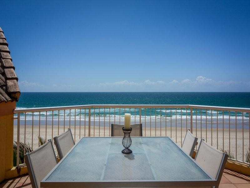 22/2 Seventeenth Avenue, Palm Beach QLD 4221