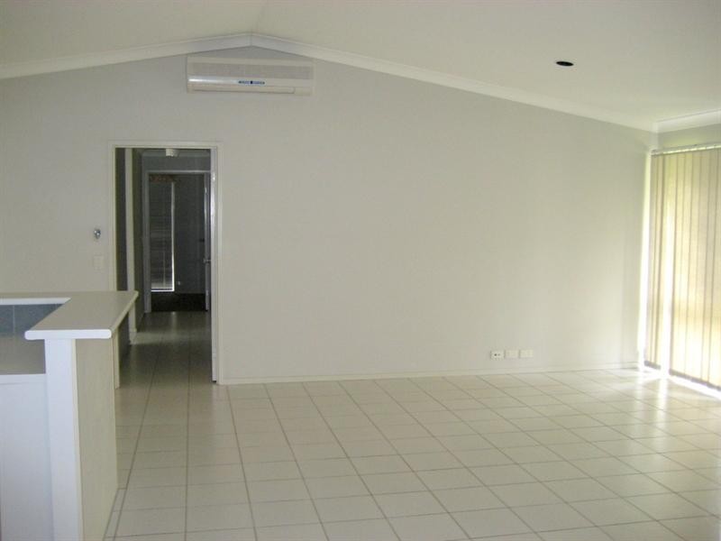 3 Abele Court, Elanora QLD 4221