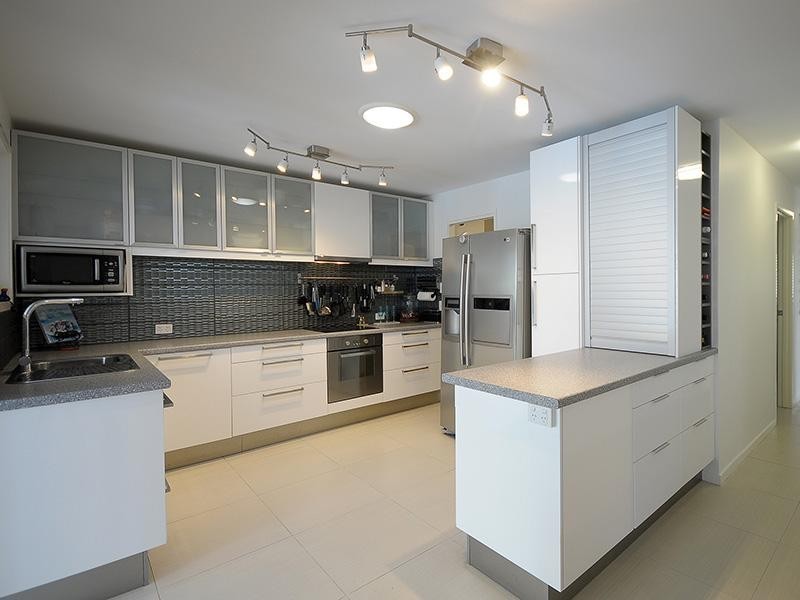 68 Fifth Avenue, Palm Beach QLD 4221