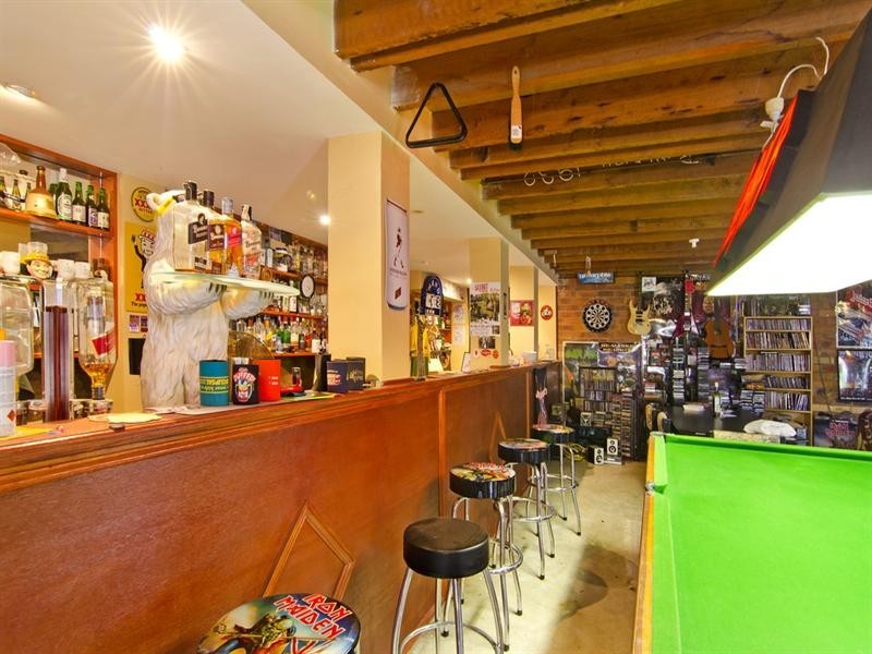 6 Aethalia Street, Currumbin Waters QLD 4223