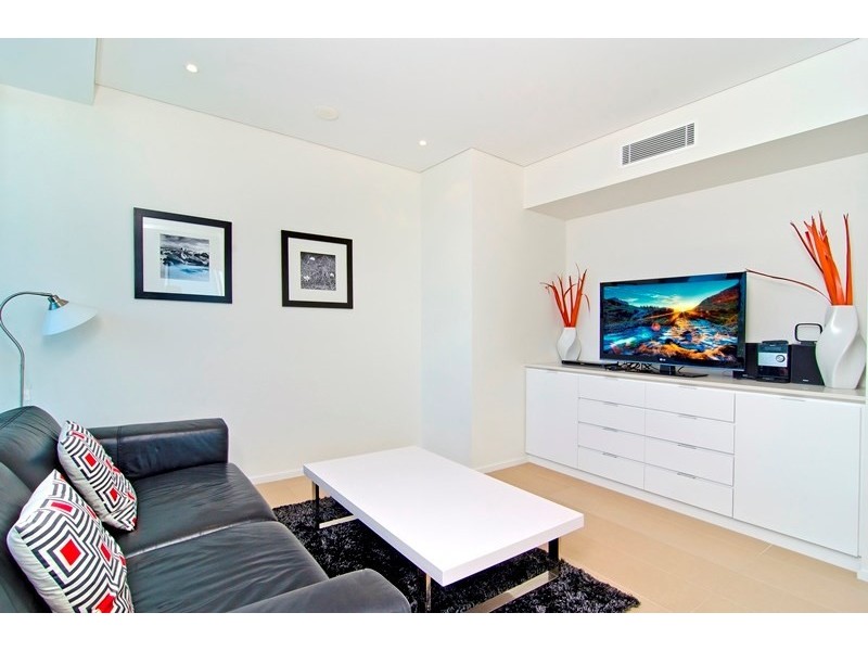 705/1-3 Douglas Street, Kirra QLD 4225