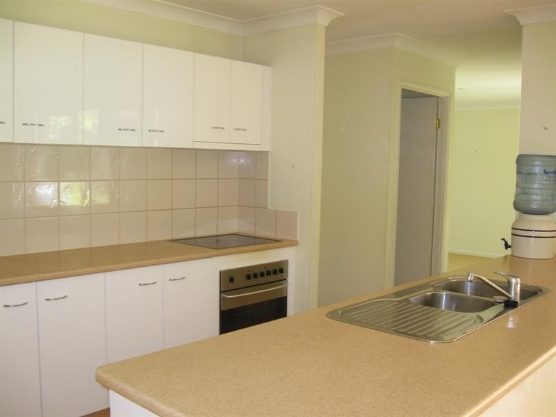 33 Chippendale Crescent, Currumbin Waters QLD 4223