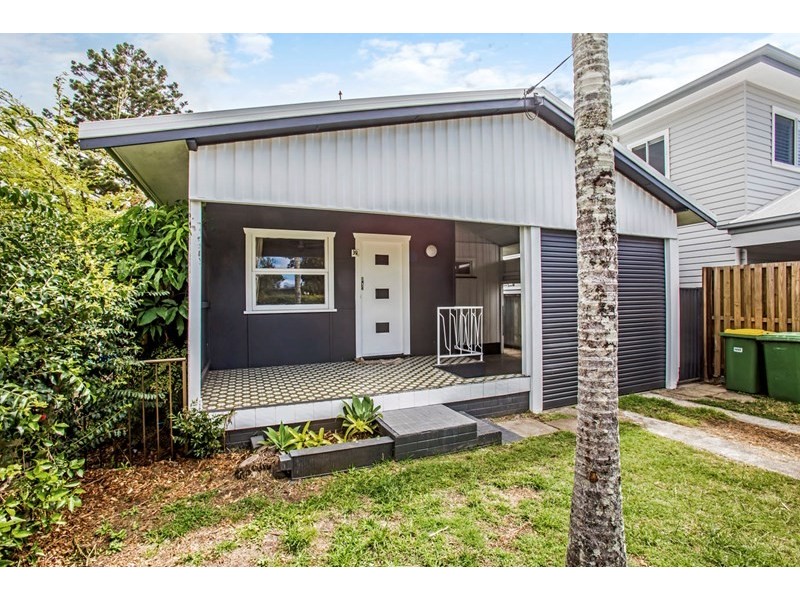 39 Sixth Avenue, Palm Beach QLD 4221