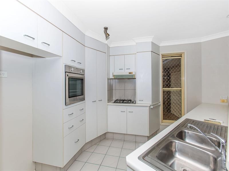 69 Angelica Street, Elanora QLD 4221