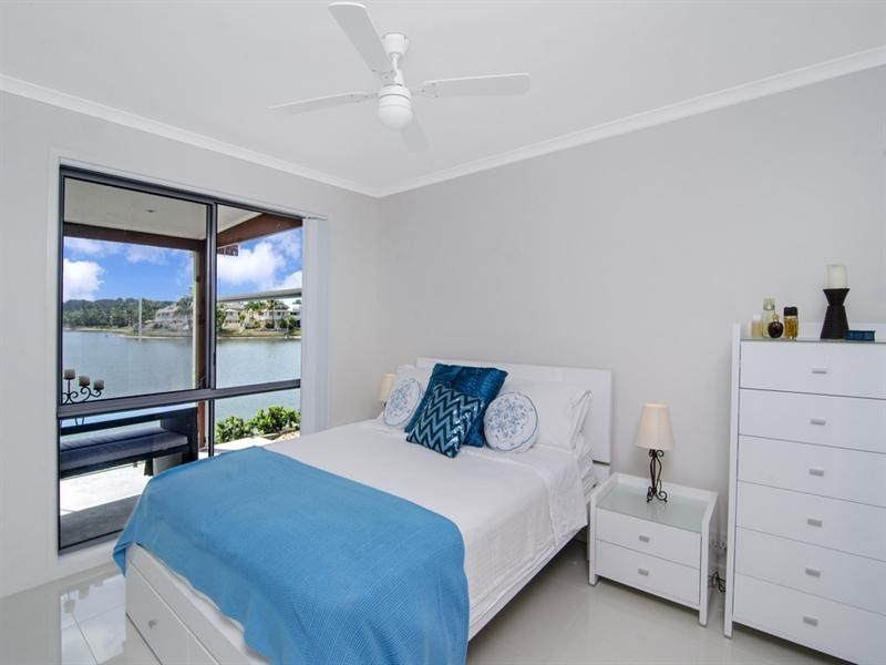 43 Waterdown Drive, Elanora QLD 4221