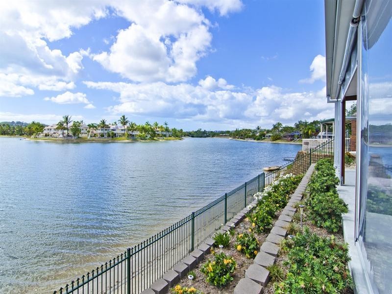 43 Waterdown Drive, Elanora QLD 4221