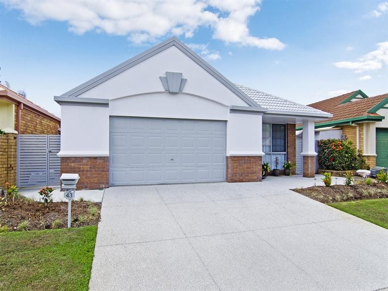 43 Waterdown Drive, Elanora QLD 4221