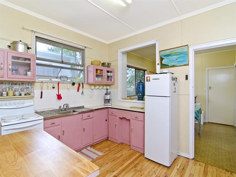 31 Sixth Avenue, Palm Beach QLD 4221