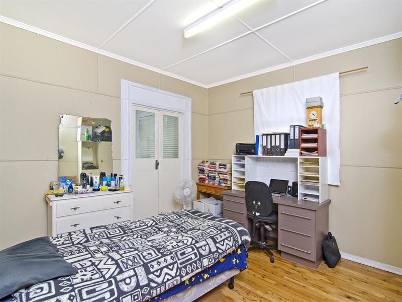 31 Sixth Avenue, Palm Beach QLD 4221