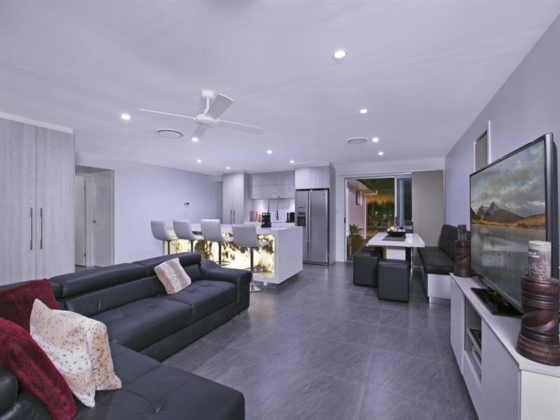 78 Twenty Fifth Avenue, Palm Beach QLD 4221