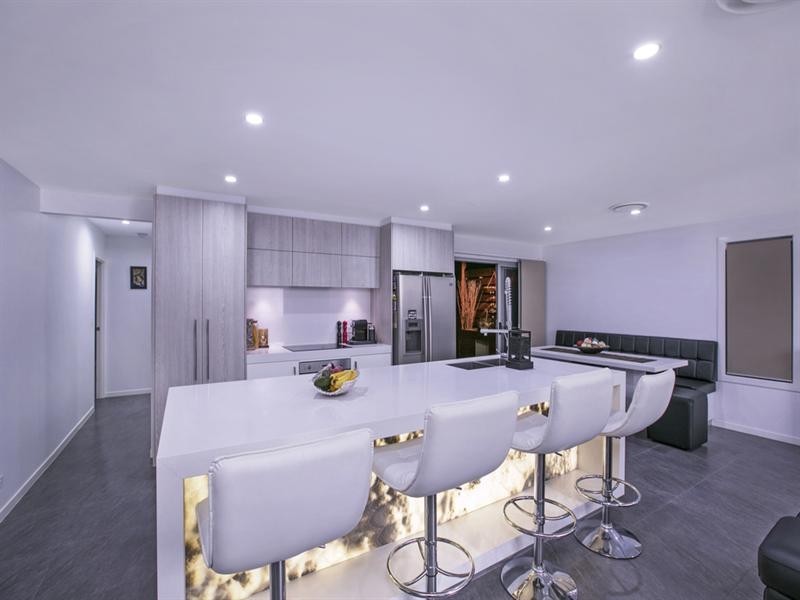 78 Twenty Fifth Avenue, Palm Beach QLD 4221