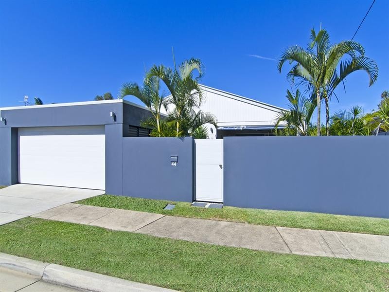 44 Twelfth Avenue, Palm Beach QLD 4221