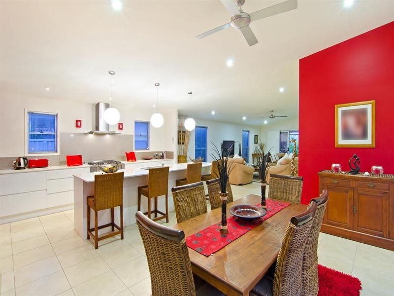 44 Twelfth Avenue, Palm Beach QLD 4221