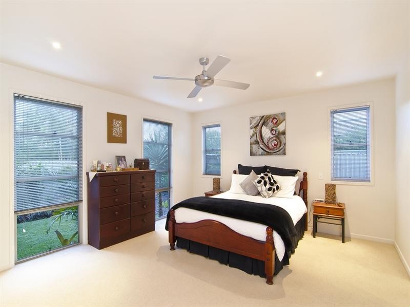 44 Twelfth Avenue, Palm Beach QLD 4221