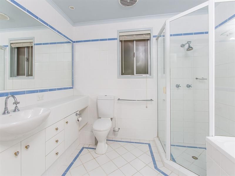 1/10 Wirranina Place, Currumbin QLD 4223