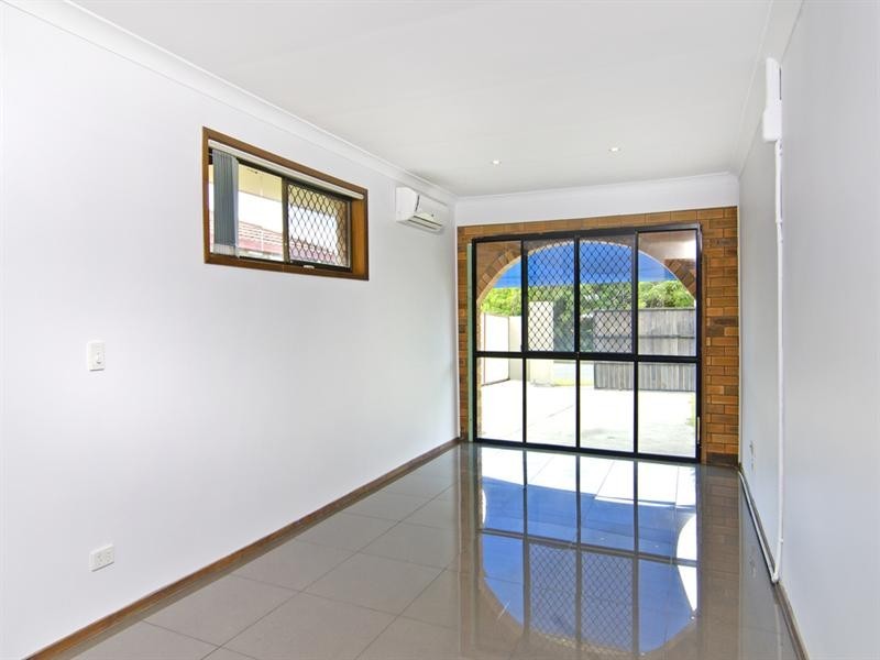 15 Colvillea Court, Palm Beach QLD 4221