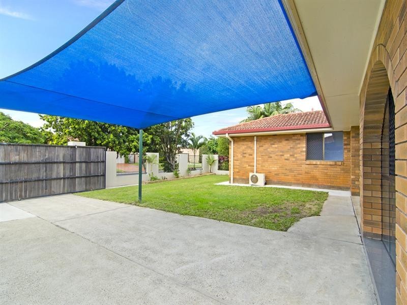 15 Colvillea Court, Palm Beach QLD 4221