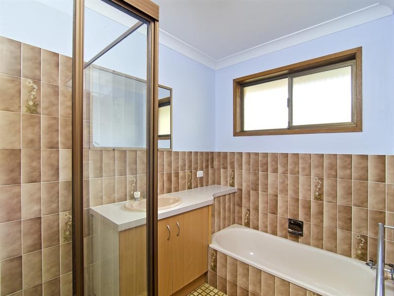 15 Colvillea Court, Palm Beach QLD 4221