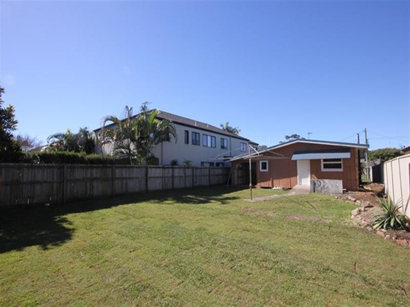 34 Leyte Avenue, Palm Beach QLD 4221