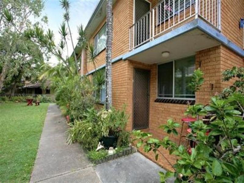 1/16 Mawarra, Palm Beach QLD 4221