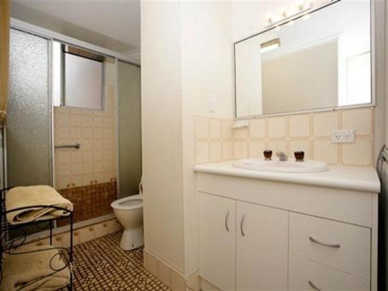 1/16 Mawarra, Palm Beach QLD 4221