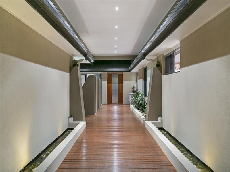 128 Tahiti Avenue, Palm Beach QLD 4221