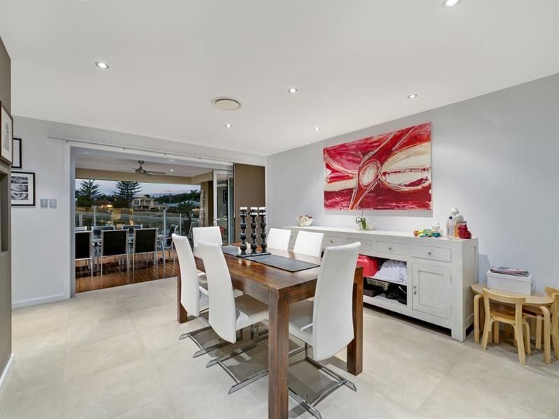 128 Tahiti Avenue, Palm Beach QLD 4221