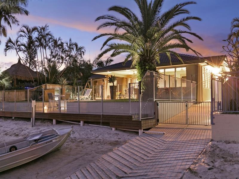 128 Tahiti Avenue, Palm Beach QLD 4221