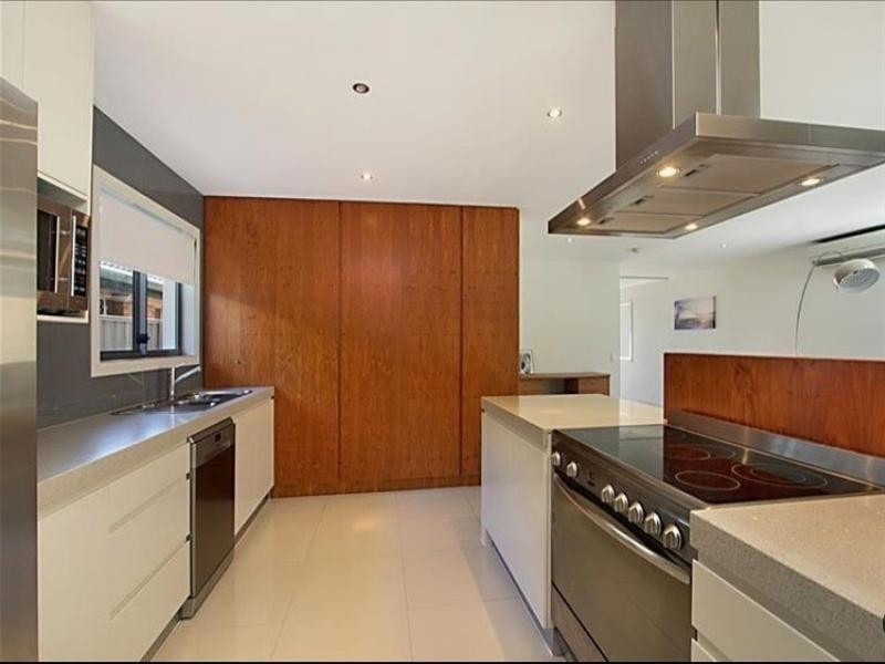 66 Philippine Parade, Palm Beach QLD 4221