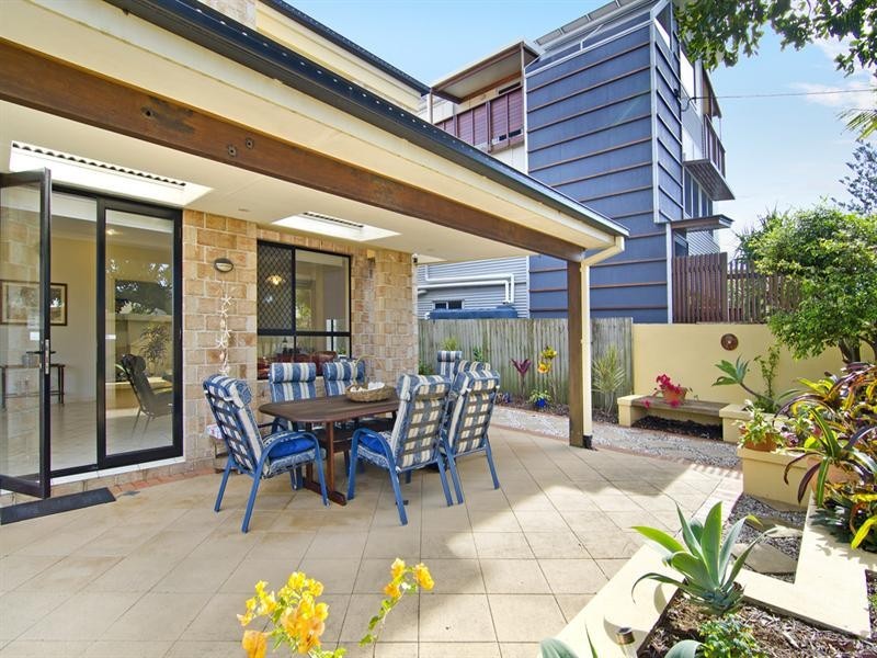 u1/1292 Gold Coast Highway, Palm Beach QLD 4221