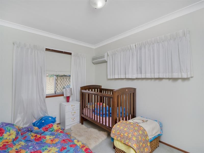 39 Seventh Avenue, Palm Beach QLD 4221