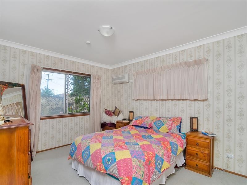 39 Seventh Avenue, Palm Beach QLD 4221