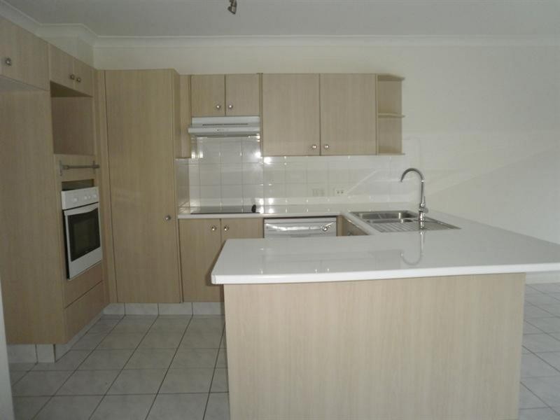 8/283 Nineteenth Avenue, Elanora QLD 4221