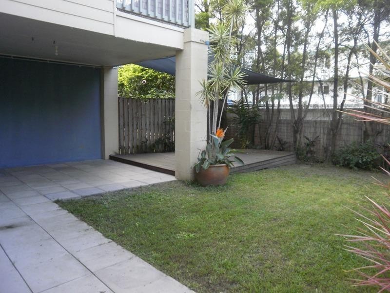 8/283 Nineteenth Avenue, Elanora QLD 4221