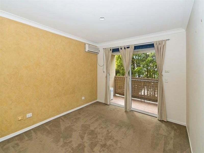 8/283 Nineteenth Avenue, Elanora QLD 4221