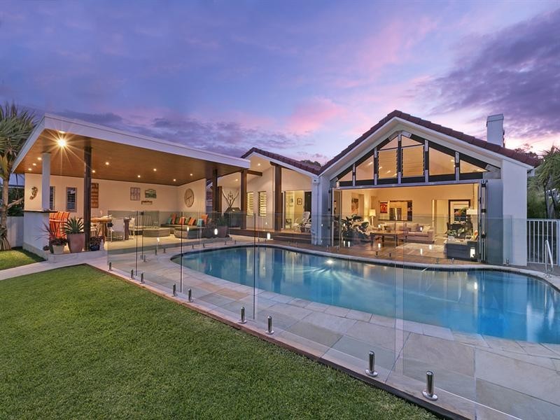 114 Tallebudgera Drive, Palm Beach QLD 4221