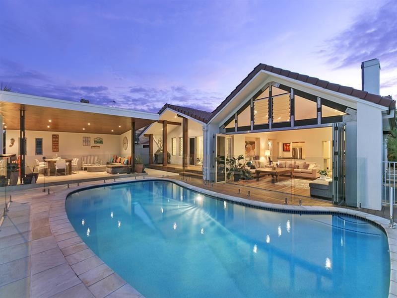 114 Tallebudgera Drive, Palm Beach QLD 4221