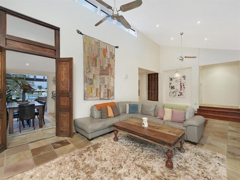 114 Tallebudgera Drive, Palm Beach QLD 4221