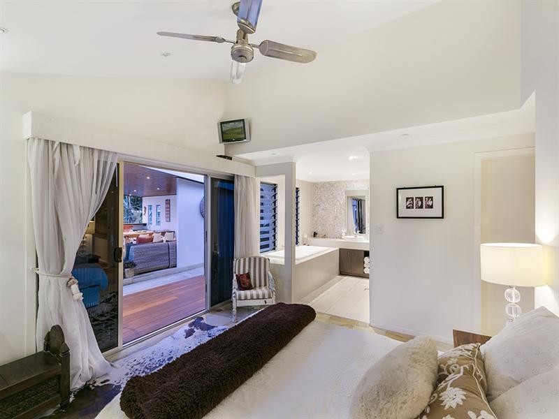114 Tallebudgera Drive, Palm Beach QLD 4221