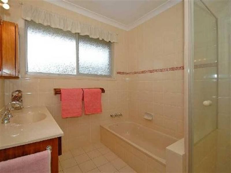 10 Allawah Avenue, Palm Beach QLD 4221