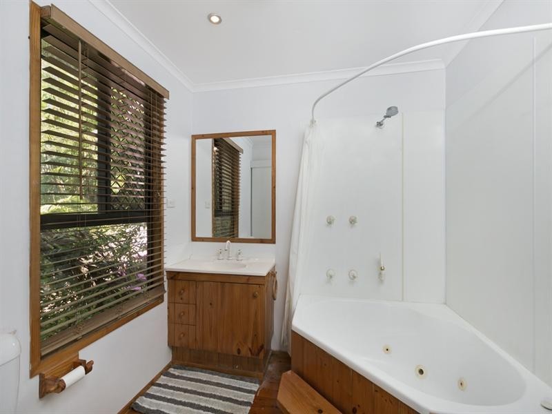 15 Hillier Street, Currumbin Waters QLD 4223