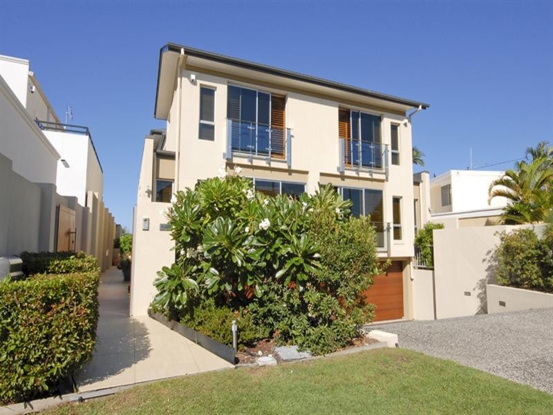 1/287 Stanhill Drive, Chevron Island QLD 4217