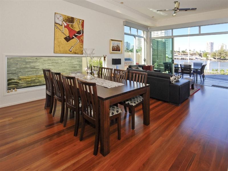 1/287 Stanhill Drive, Chevron Island QLD 4217