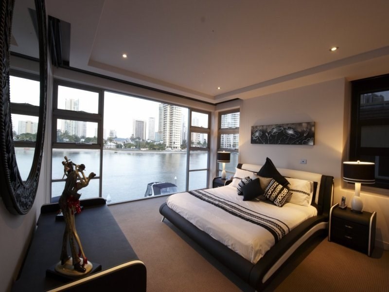 69 Stanhill Drive, Chevron Island QLD 4217