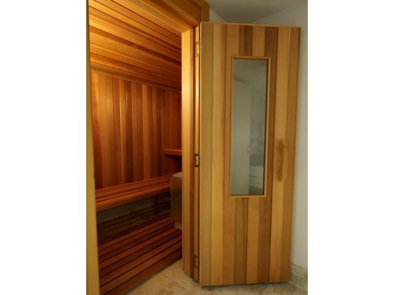 69 Stanhill Drive, Chevron Island QLD 4217