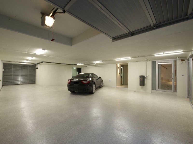 69 Stanhill Drive, Chevron Island QLD 4217