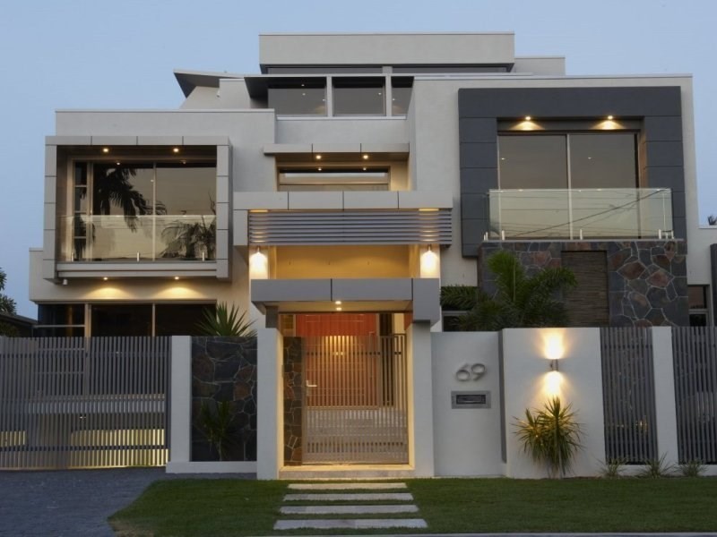 69 Stanhill Drive, Chevron Island QLD 4217