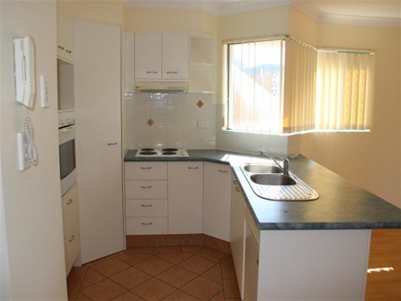 8/1028 -1030 Gold Coast Highway, Palm Beach QLD 4221