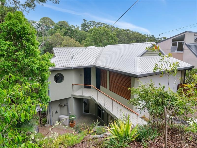23 Crest Drive, Currumbin QLD 4223